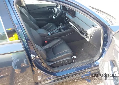 2023 Honda Accord Hybrid Touring z USA, uszkodzony, nr VIN 1HGCY2F85PA065298